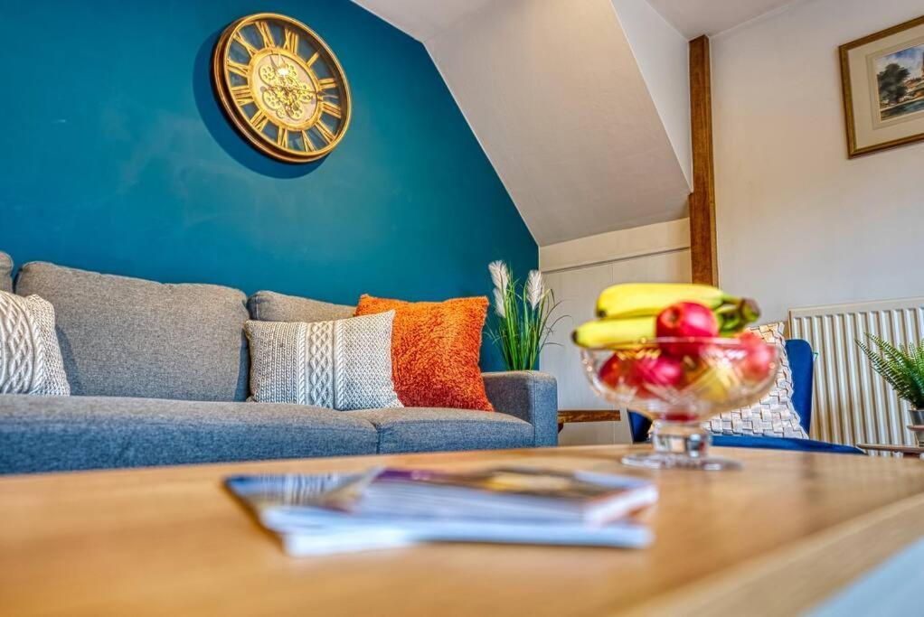 Delightful Two-Bedroom Cottage In The Heart Of Bakewell Extérieur photo