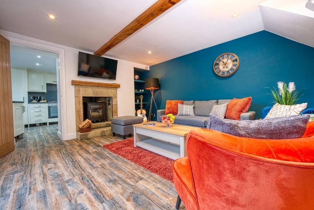 Delightful Two-Bedroom Cottage In The Heart Of Bakewell Extérieur photo